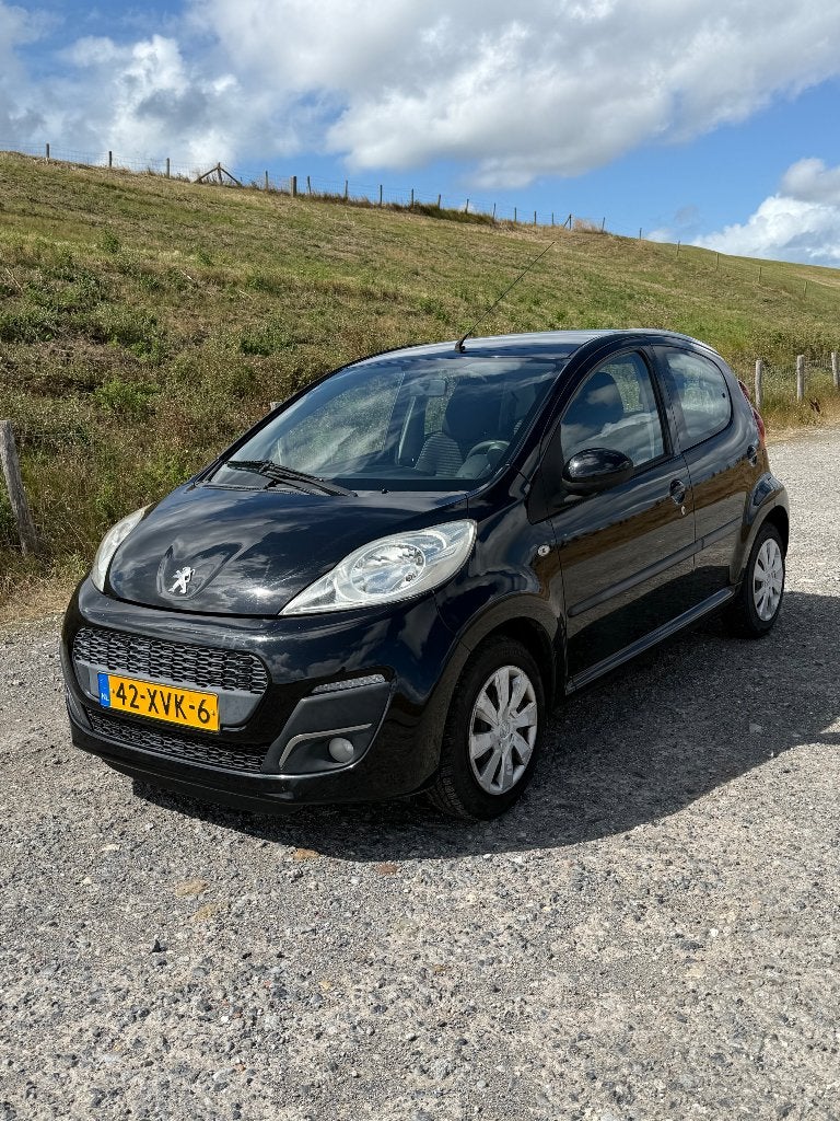 Peugeot 107, Voorwielaandrijving, Stof, Zwart, Zwart
