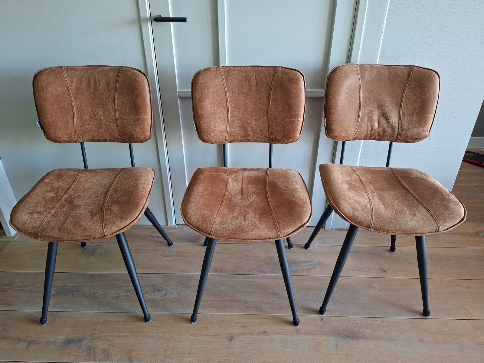 Label 51 eetkamerstoel Fos Cognac leer 3 stuks, Ophalen, Zo goed als nieuw, Bruin, Leer