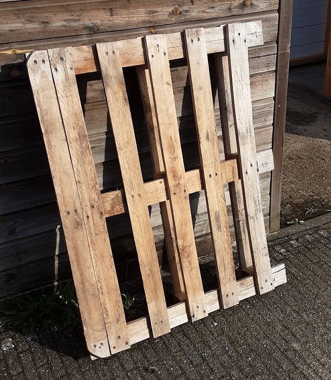 gratis pallet 116 x 95 cm, Ophalen, Gebruikt, 50 mm of meer, Minder dan 200 cm