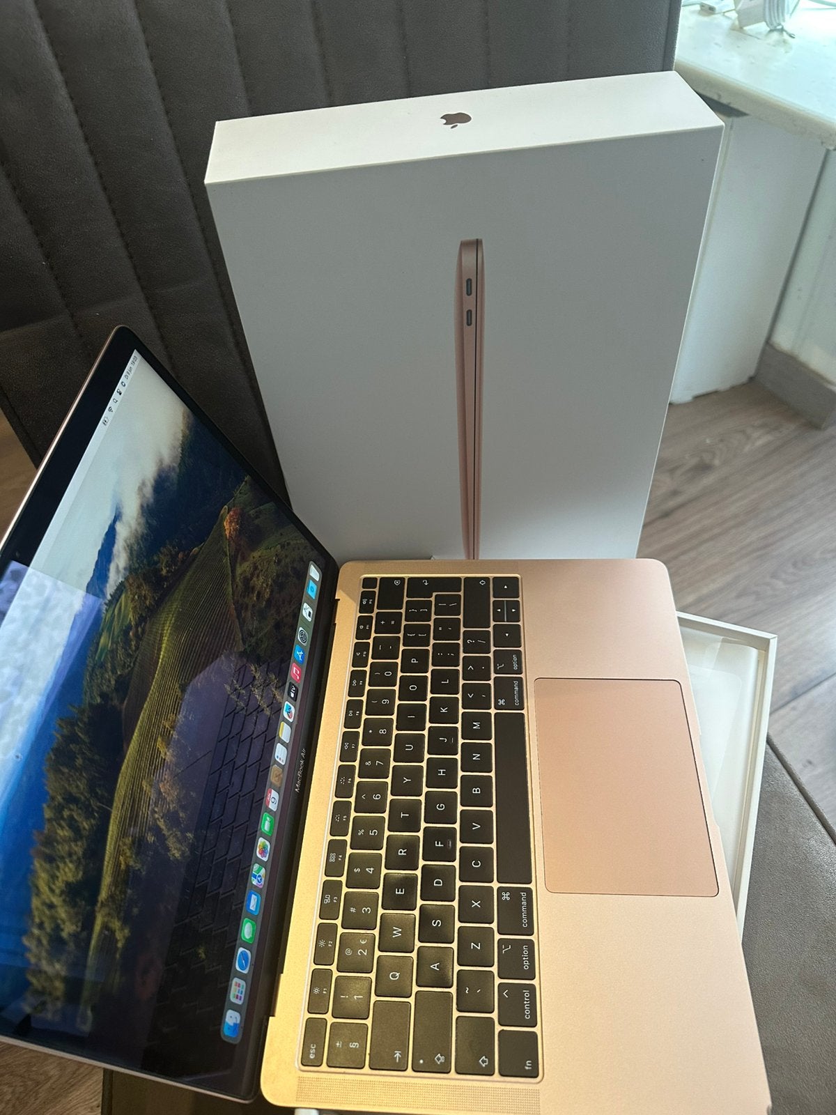 MacBook Air 13” Retina 2018 Goud | Incl. doos, Computers en Software, Apple Macbooks, 13 inch, Minder dan 2 Ghz, Ophalen of Verzenden