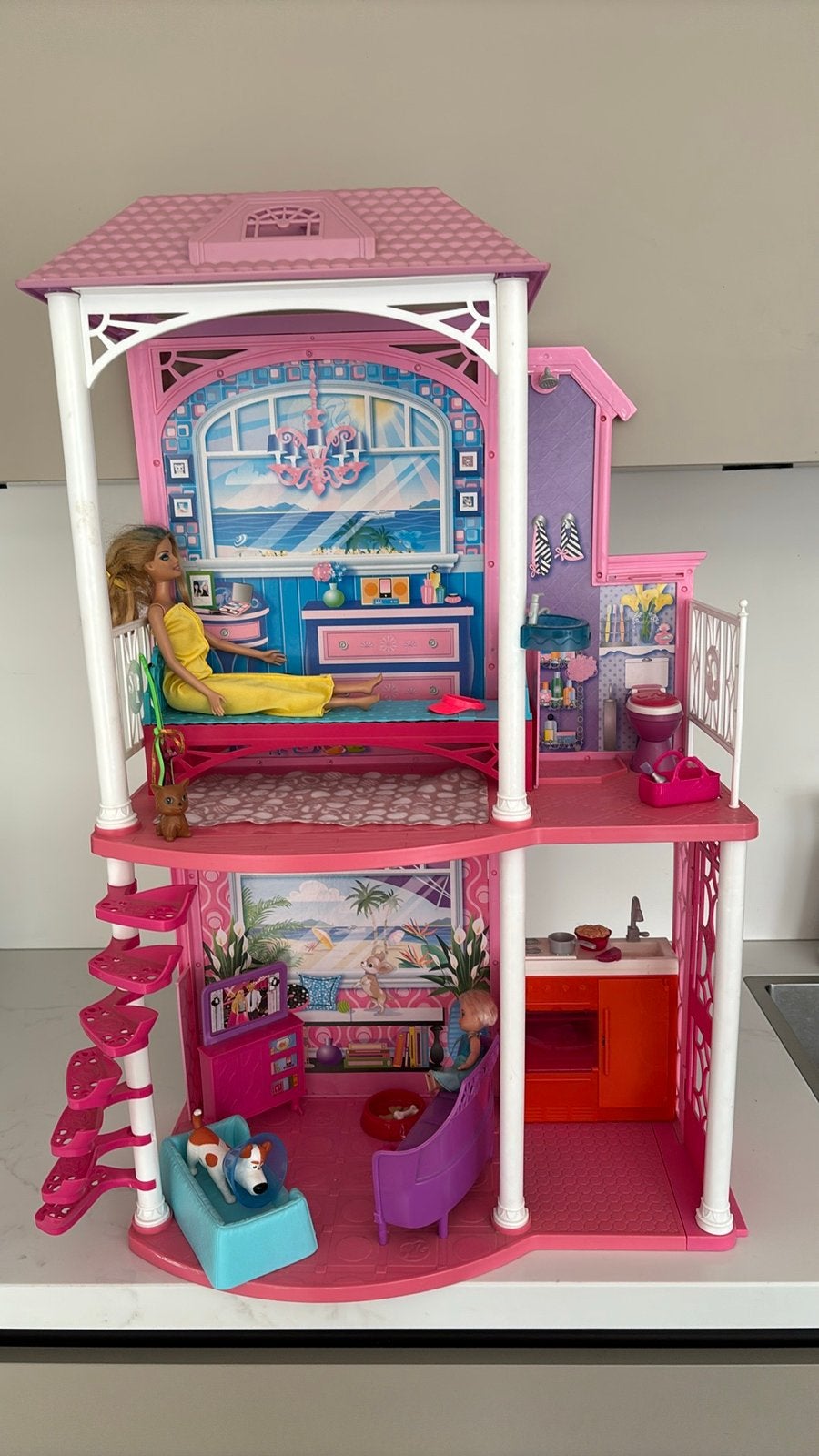 Barbie Droomhuis met Barbiepop en accessoires, Ophalen of Verzenden, Gebruikt, Barbie