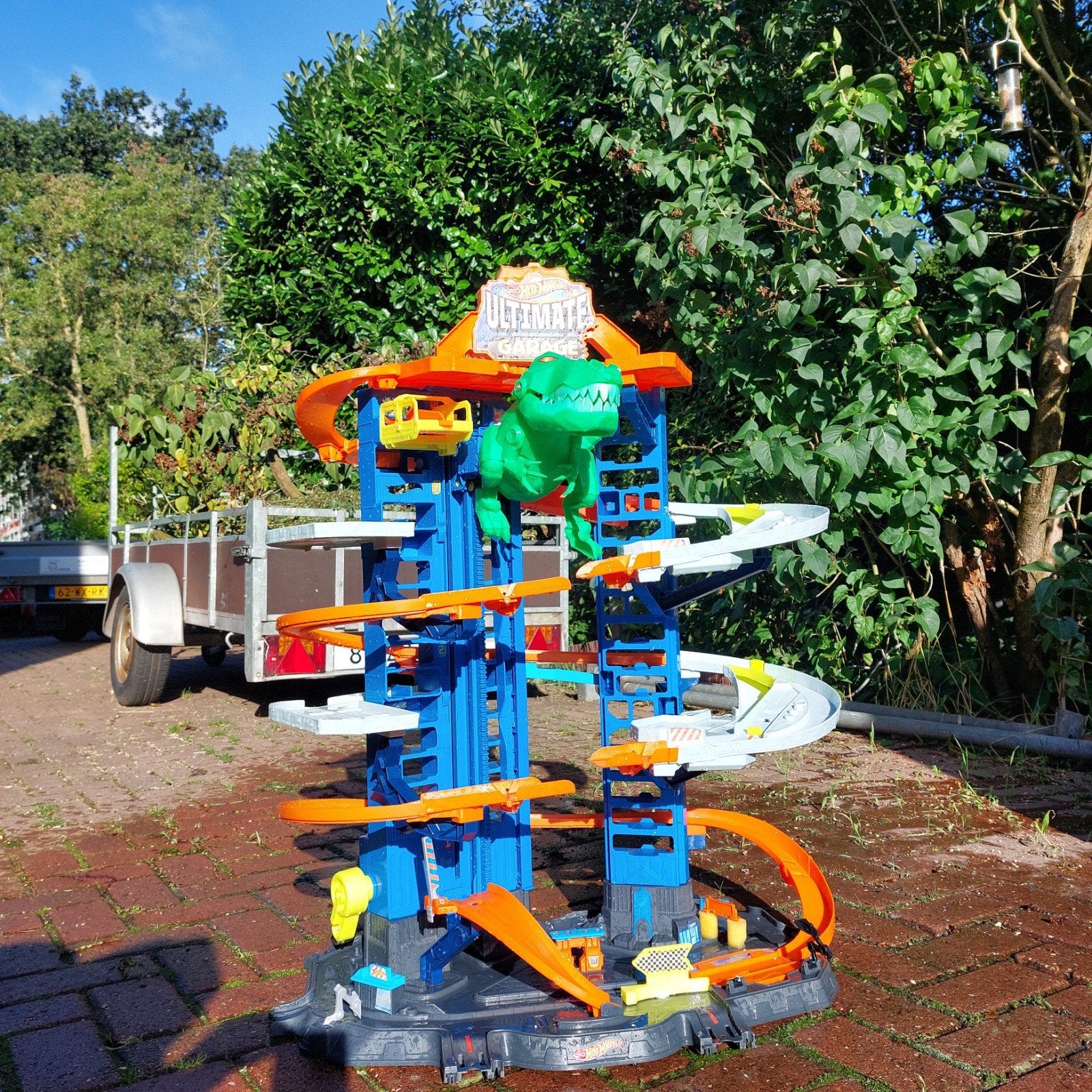 Hot Wheels Ultimate Garage met Dino die auto's eet!, Ophalen, Gebruikt