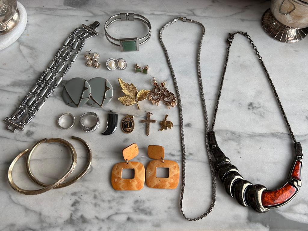 Lot/partij oude (vintage/antieke) sieraden, Ophalen of Verzenden