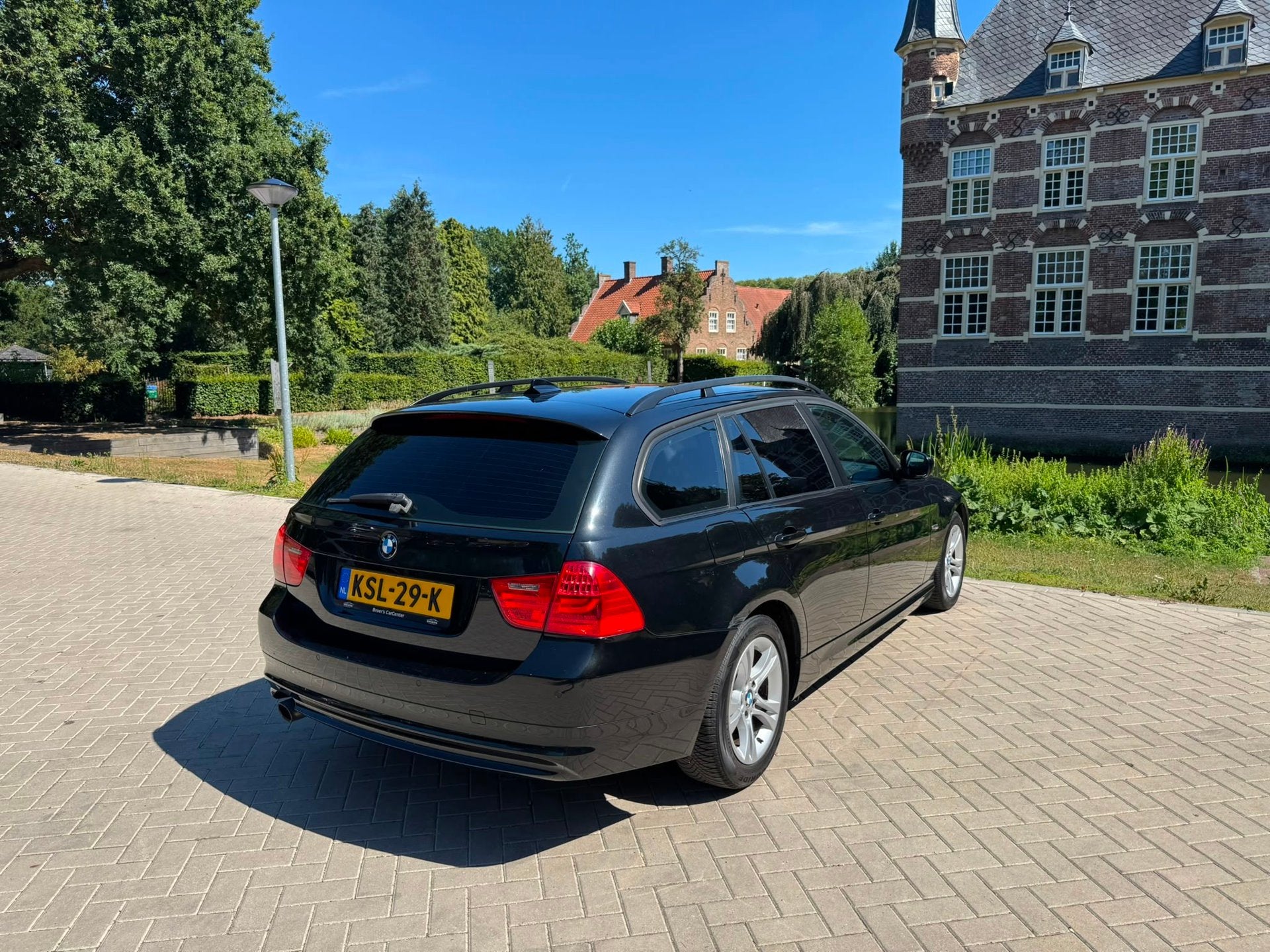 BMW 3-serie Touring 320i|CLIMA|NAVI|KETTING VERV.|STOELVERW., Automaat, Achterwielaandrijving, 1435 kg, Zwart