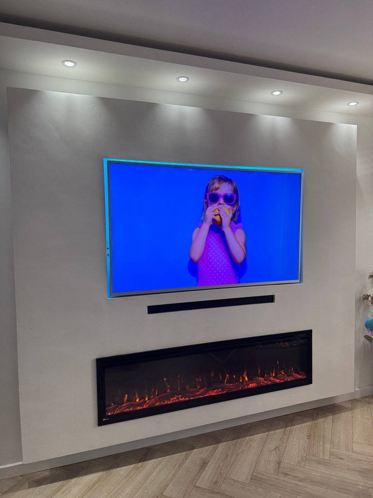 Gratis cinewall / TV-wand – zelf demonteren, Huis en Inrichting, Ophalen, Gebruikt, Vrijstaande haard, Elektrische haard