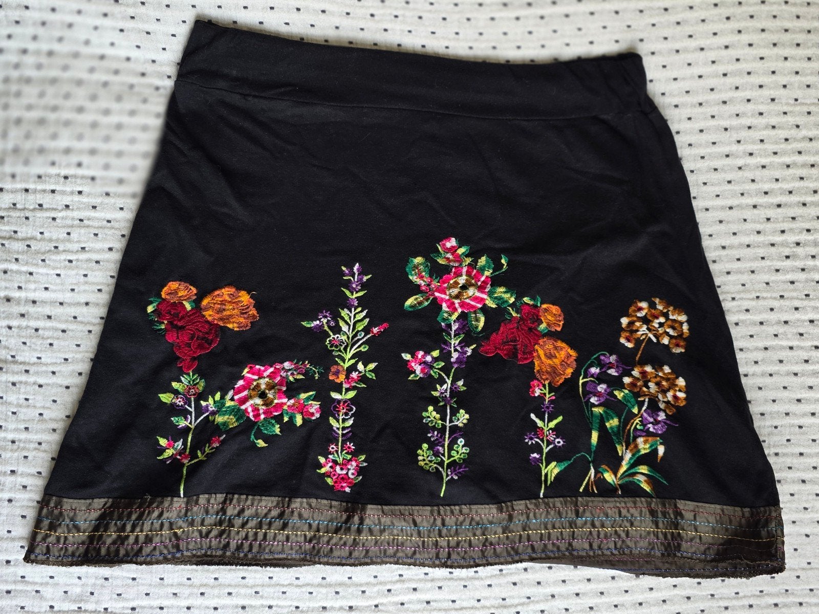 Desigual rokje met prachtige bloemborduursels - Maat M/L, Maat 38/40 (M), Zwart, Ophalen of Verzenden, Desigual