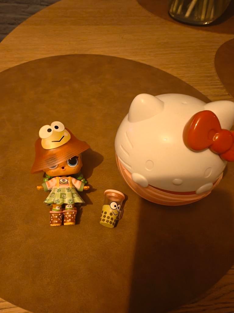 L.O.L. Surprise! pop met Hello Kitty accessoire, Ophalen of Verzenden, Gebruikt, Overige typen