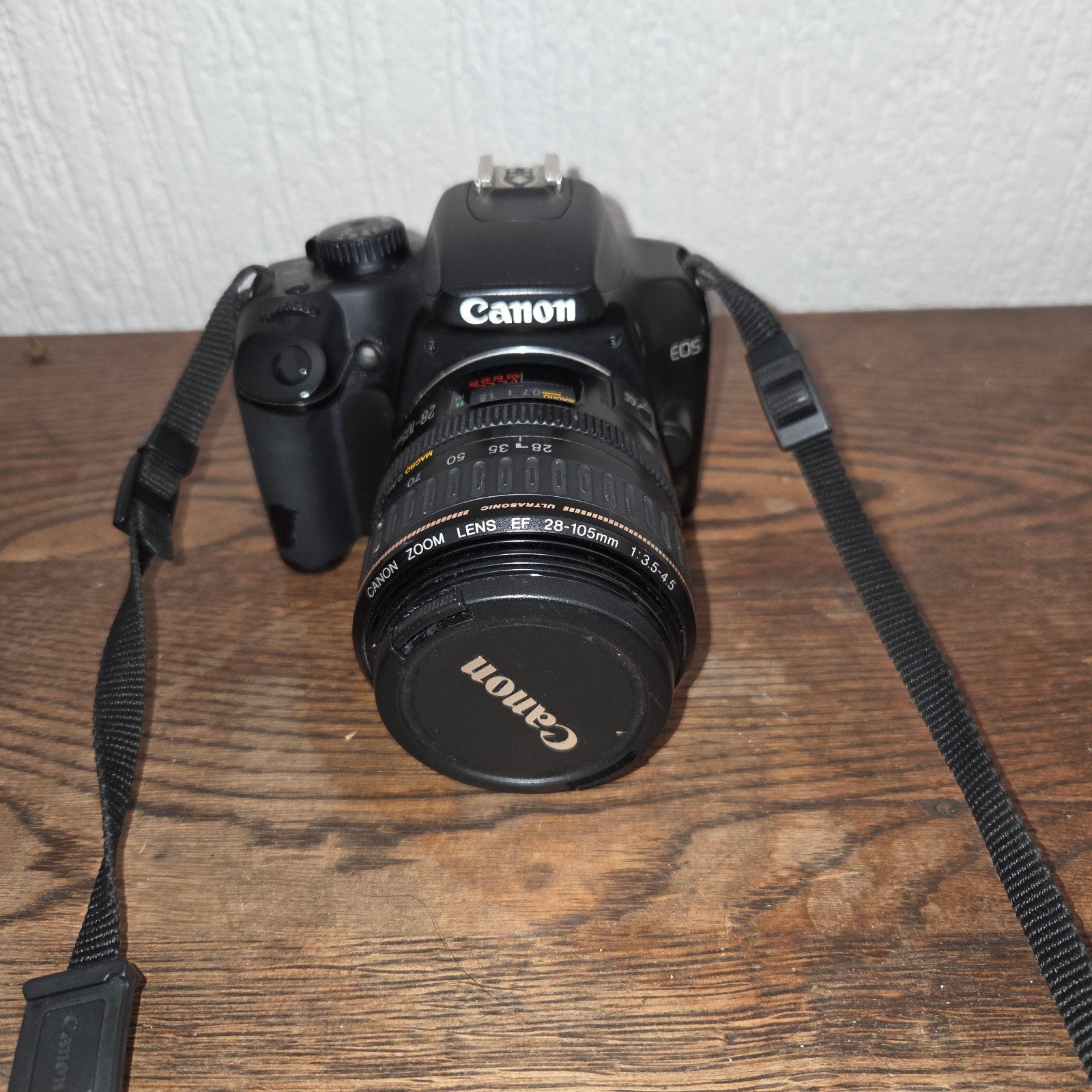 Canon EOS 1000D spiegelreflexcamera met 28-105 lens