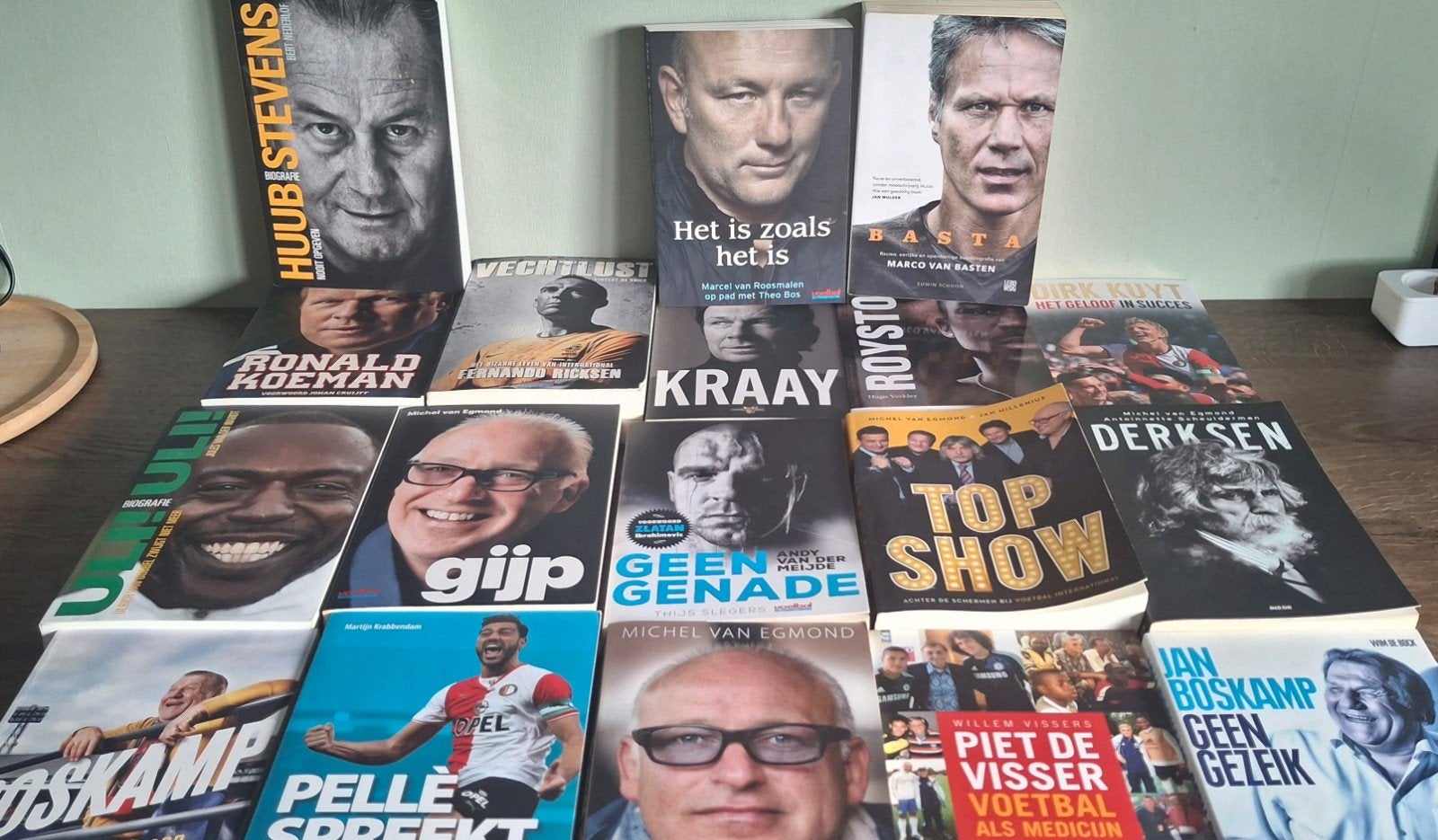 Biografieën voetbal, Ophalen of Verzenden, Gelezen, Sport
