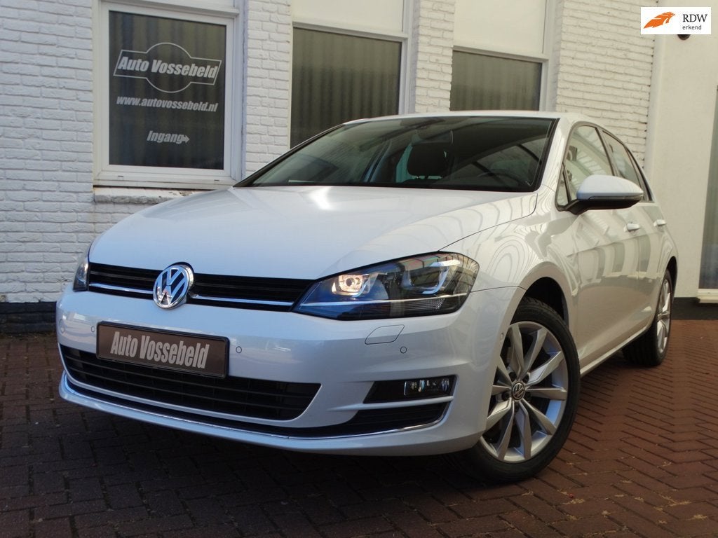 Volkswagen GOLF 1.4 TSI Highline Clima, Xenon , Stoelverw., Gebruikt, Zwart, 4 cilinders, Wit