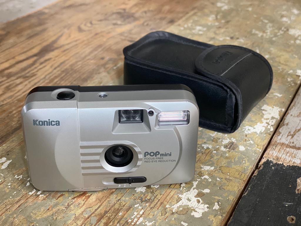 Konica pop mini-Point&Shoot 35mm Film camera, Audio, Tv en Foto, Fotocamera's Analoog, Ophalen of Verzenden, Zo goed als nieuw