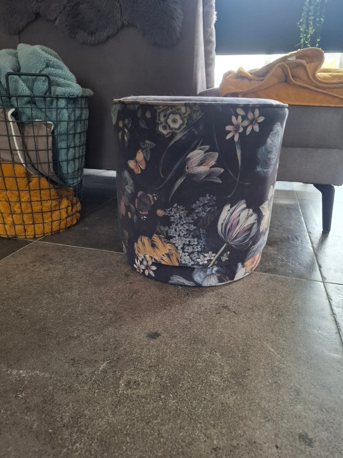Ronde Poef met Bloemenprint, Minder dan 50 cm, Rond, Minder dan 50 cm, Ophalen of Verzenden