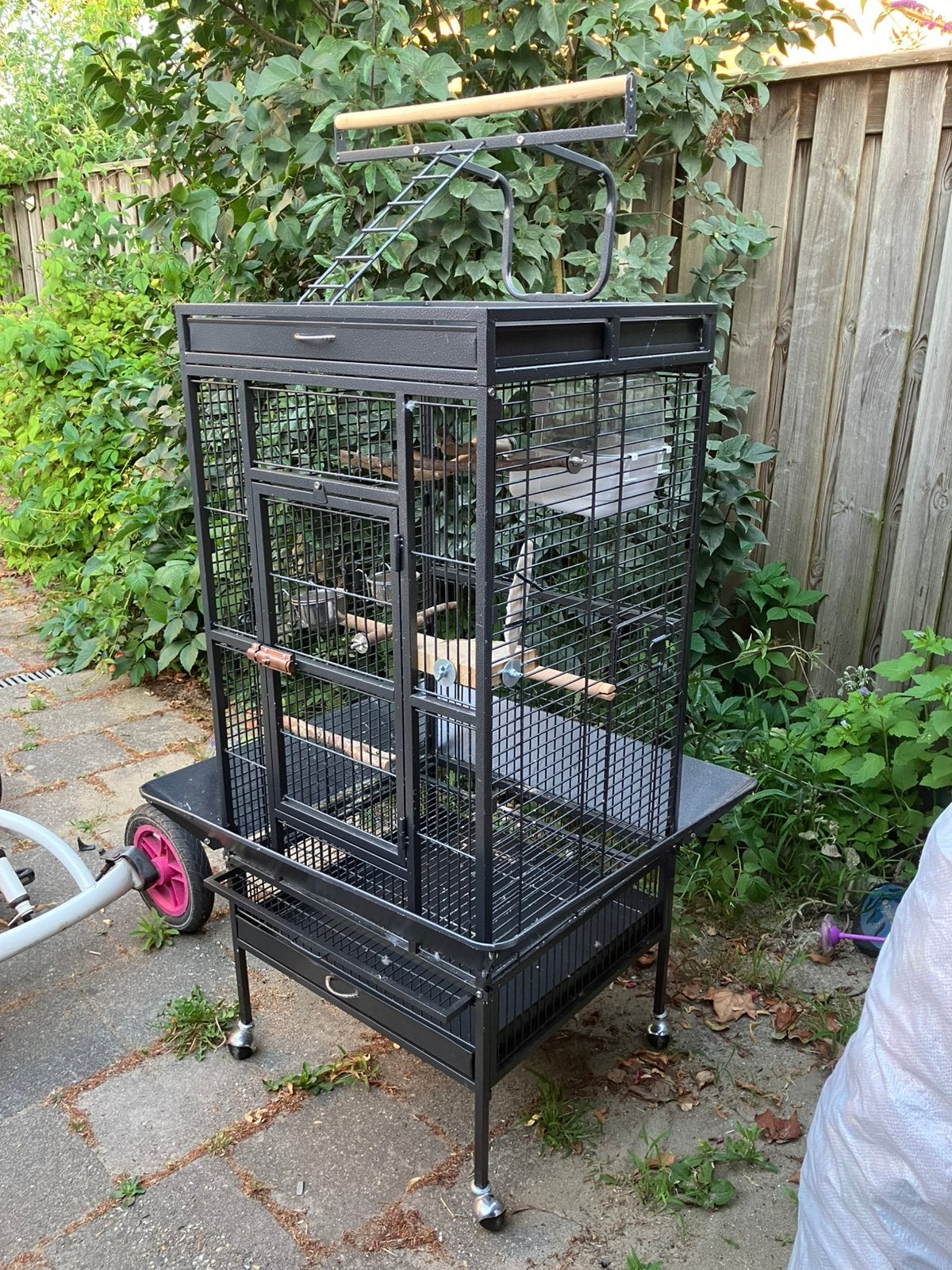 Zeer mooie z.g.a.n. vogelkooi, Dieren en Toebehoren, Vogels | Hokken en Kooien, Ophalen, Zo goed als nieuw, Metaal, Vogelkooi