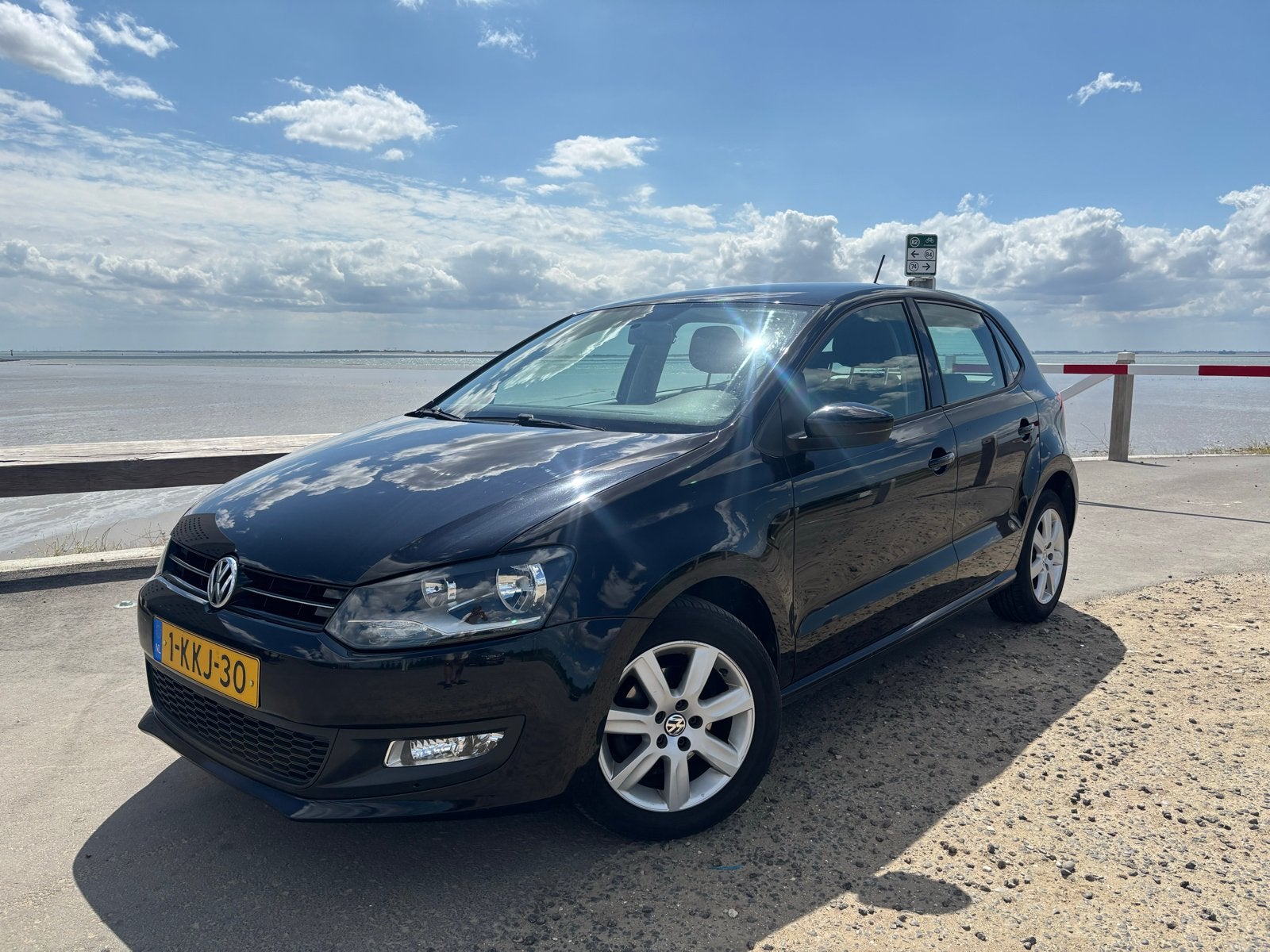 Volkswagen Polo 1.6 TDI Bluemotion, APK, goed onderhouden, Voorwielaandrijving, Zwart, Origineel Nederlands, 1200 kg