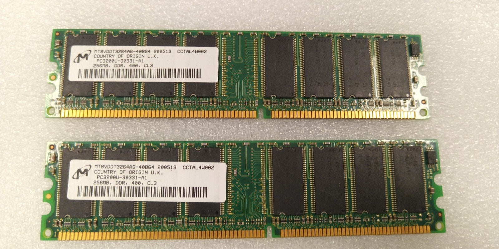 2x 256MB DDR RAM PC3200U-30331-A1 Geheugenmodules, Ophalen of Verzenden, DDR, Desktop, Gebruikt