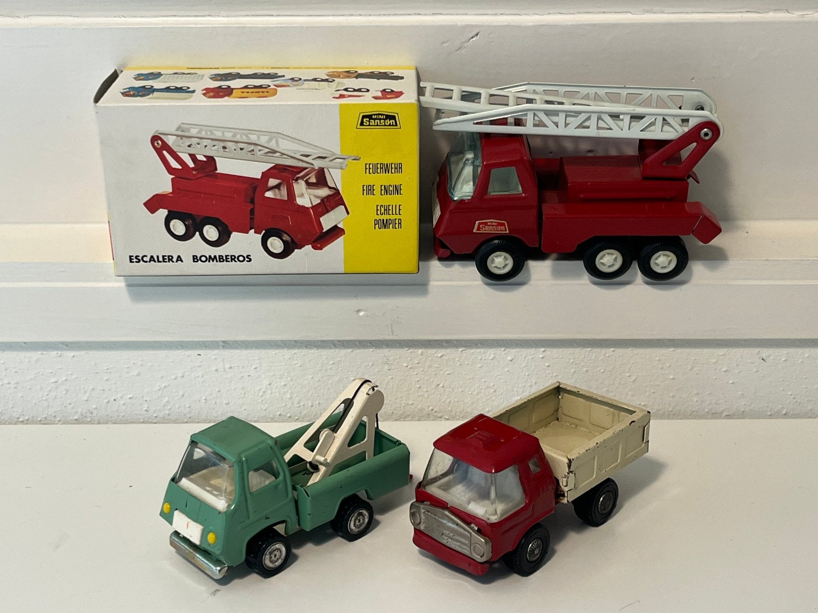 Mini Sanson Brandweerauto + 2 Japanse blikken vrachtwagens, Verzenden, Gebruikt, Auto