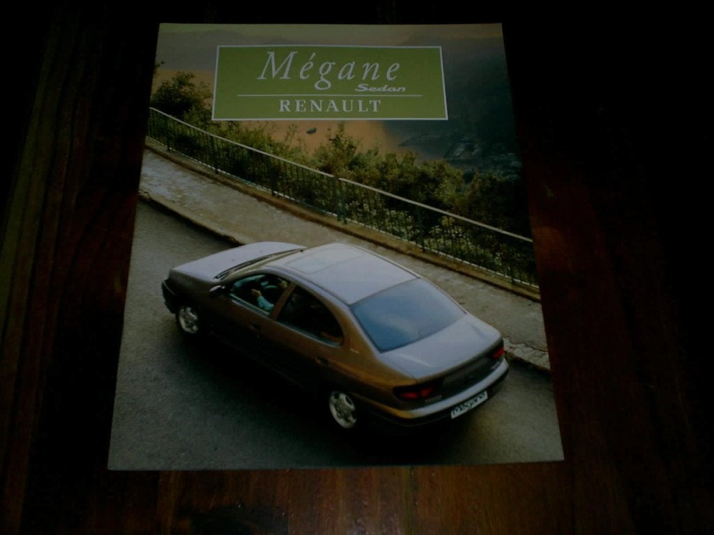 Renault Megane Sedan [ januari 1997 ] 42 pag., Ophalen of Verzenden, Zo goed als nieuw, Renault