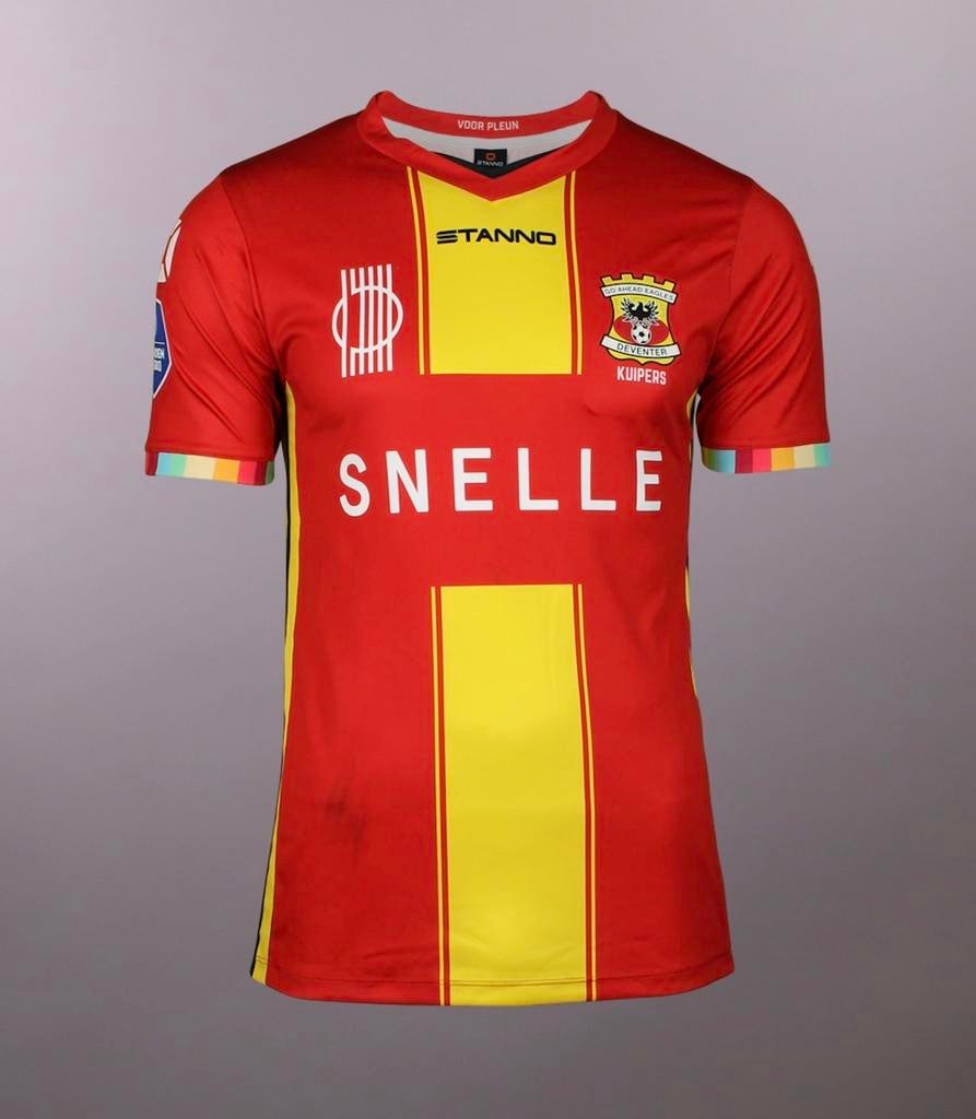 Gezocht: SNELLE Regenboogijsje shirt (Go Ahead Eagles), Ophalen of Verzenden, Zo goed als nieuw
