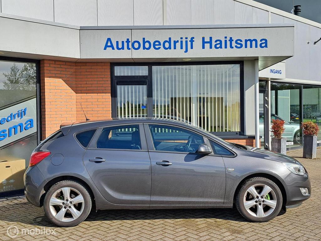 Opel Astra 1.4 Turbo Edition Airco | LMV | Tr.hk, Voorwielaandrijving, Euro 5, Gebruikt, 680 kg