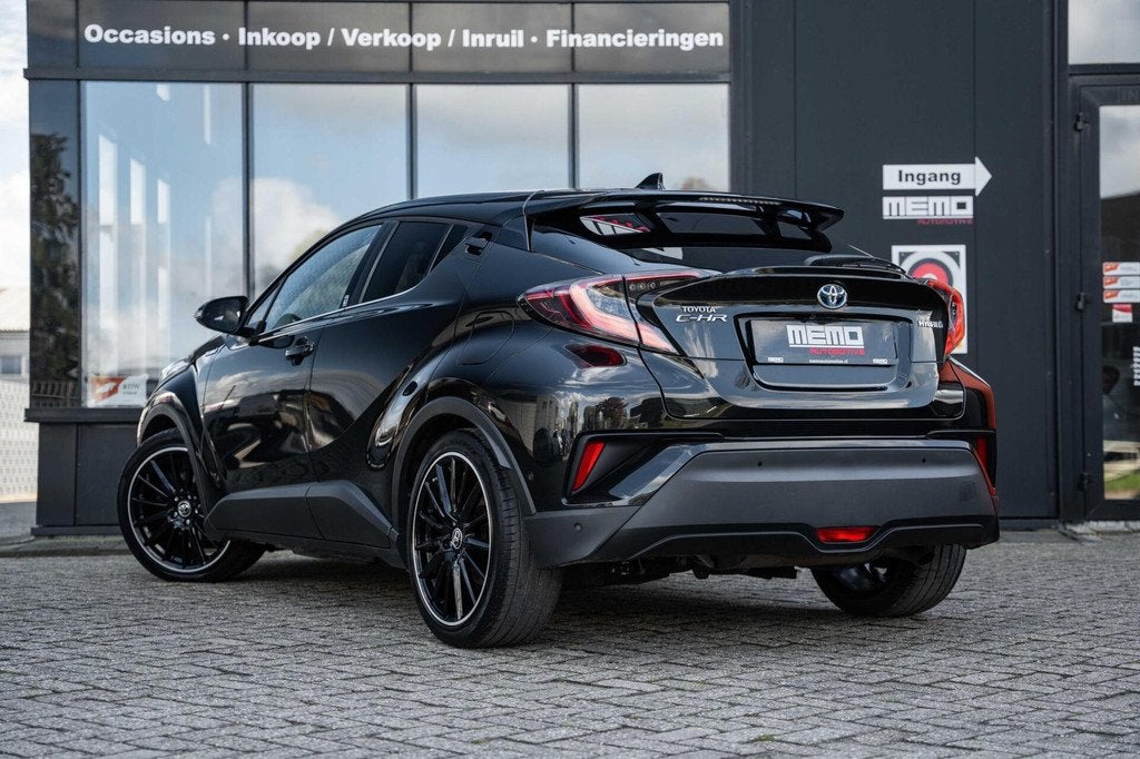 Toyota C-HR 1.8 Hybrid Dynamic*CAMERA*NAVI*KEYLESS*CLIMA*, 4 cilinders, Zwart, Bedrijf, 26 km/l