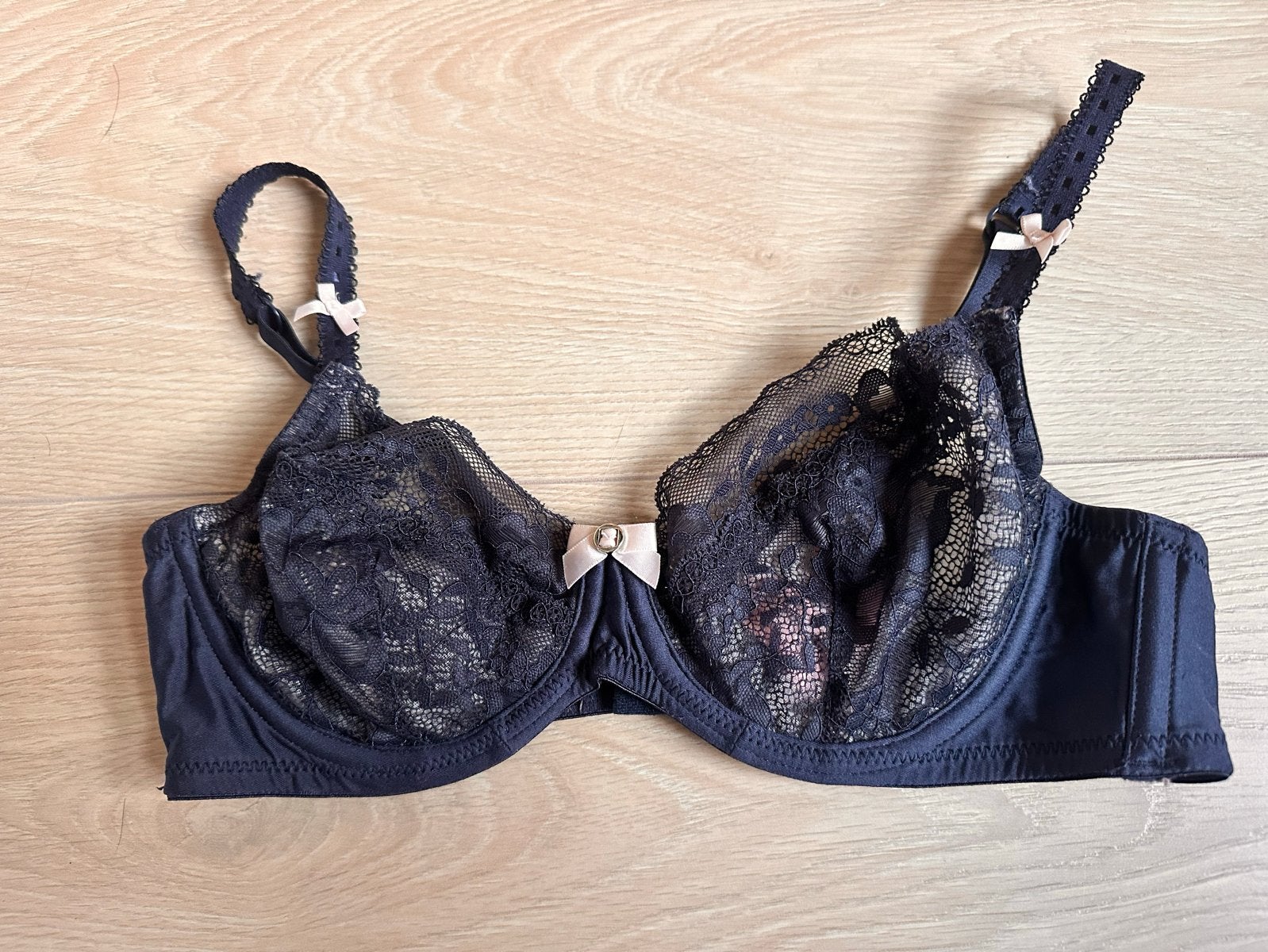 Hunkemöller BH - Donkerblauw met kant - Maat 75C, Ophalen of Verzenden, Blauw, BH