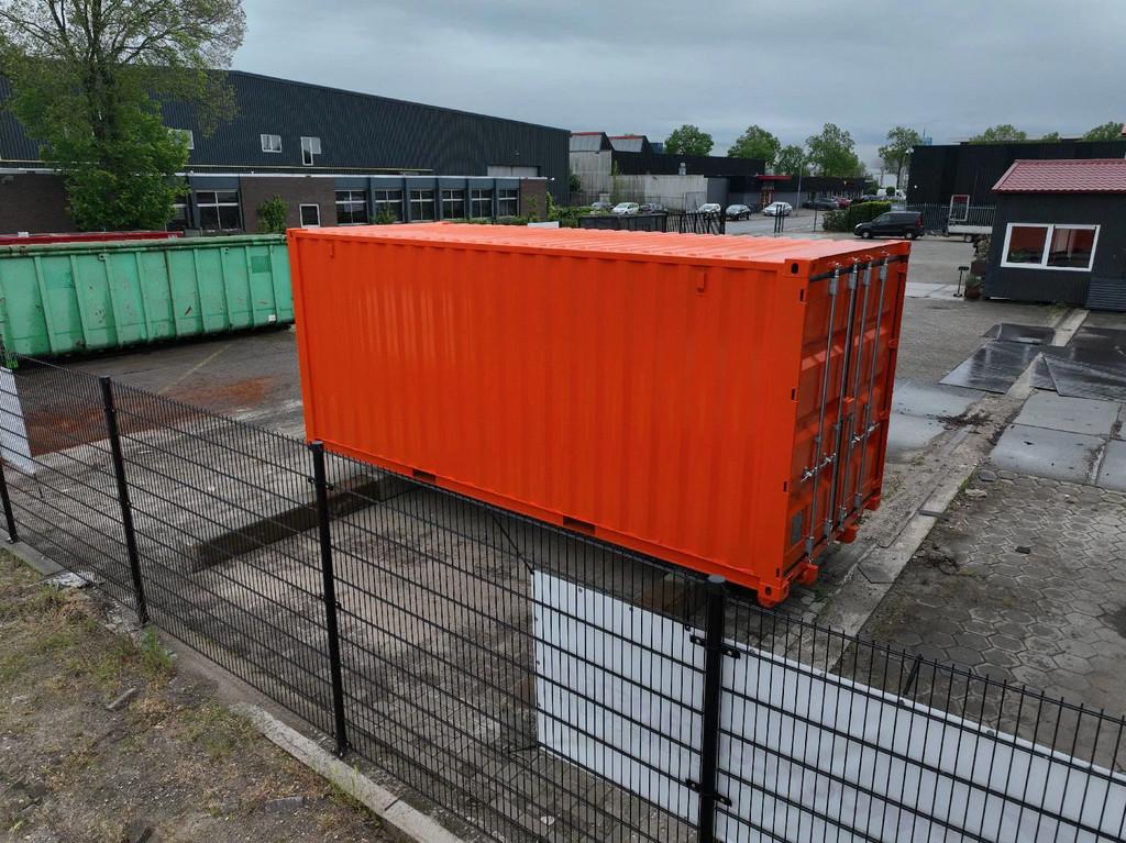 VERNOOY ZEECONTAINER MET SLEDE, Dave Vernooij, Dave@vernooy.nl, Kellensedwarsweg 9
4004 JC  Tiel, NL