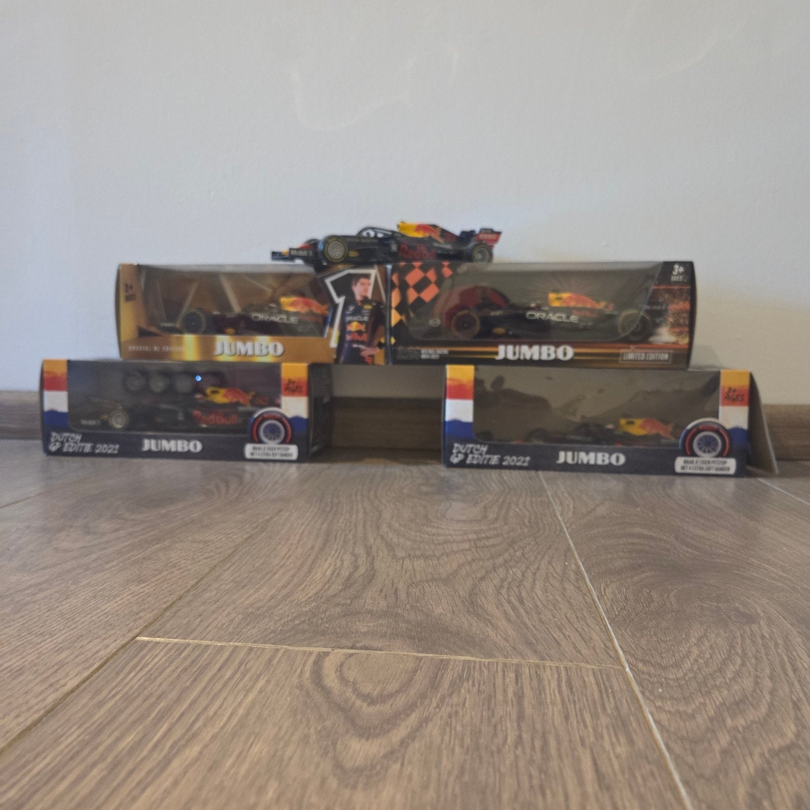 5 Formule 1 auto's Max Verstappen Jumbo Special Edition, Ophalen of Verzenden, Zo goed als nieuw