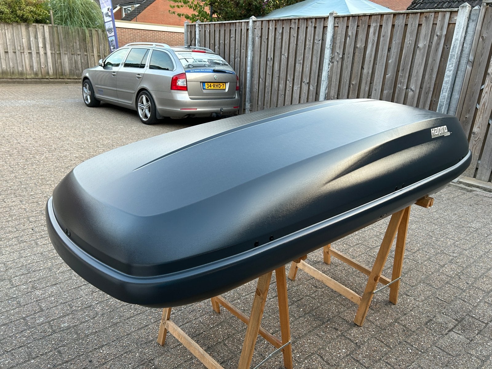 Hapro Carver 8.5 Dakkoffer - Antraciet - Tweezijdig Openend, Auto diversen, Ophalen, Gebruikt