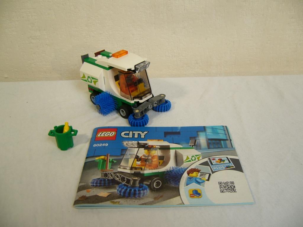 Lego City 60249 Street Sweeper, Lego, Ophalen of Verzenden, Compleet, Complete set