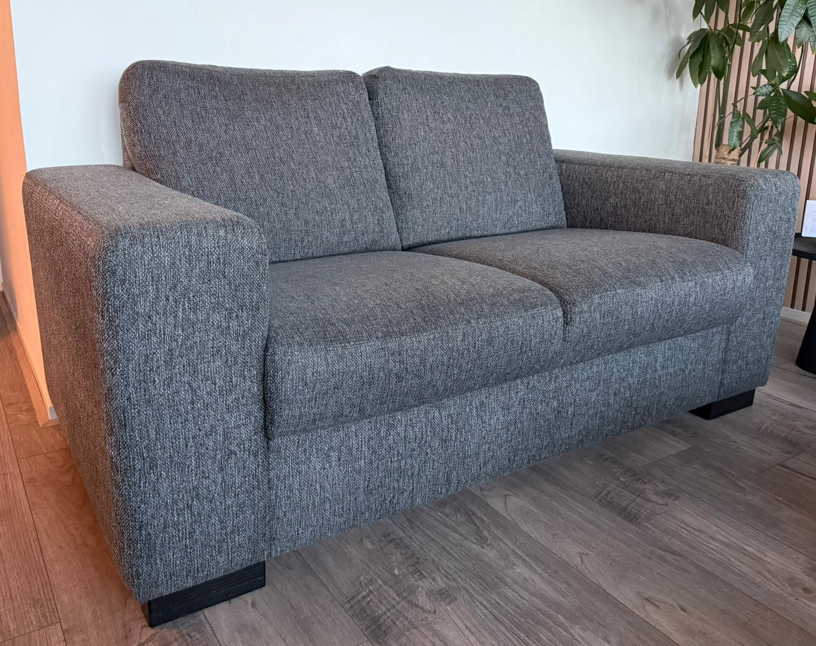 Mooie grijze 2-zitsbank van Haco, Ophalen, 150 tot 200 cm, Tweepersoons, 75 tot 100 cm