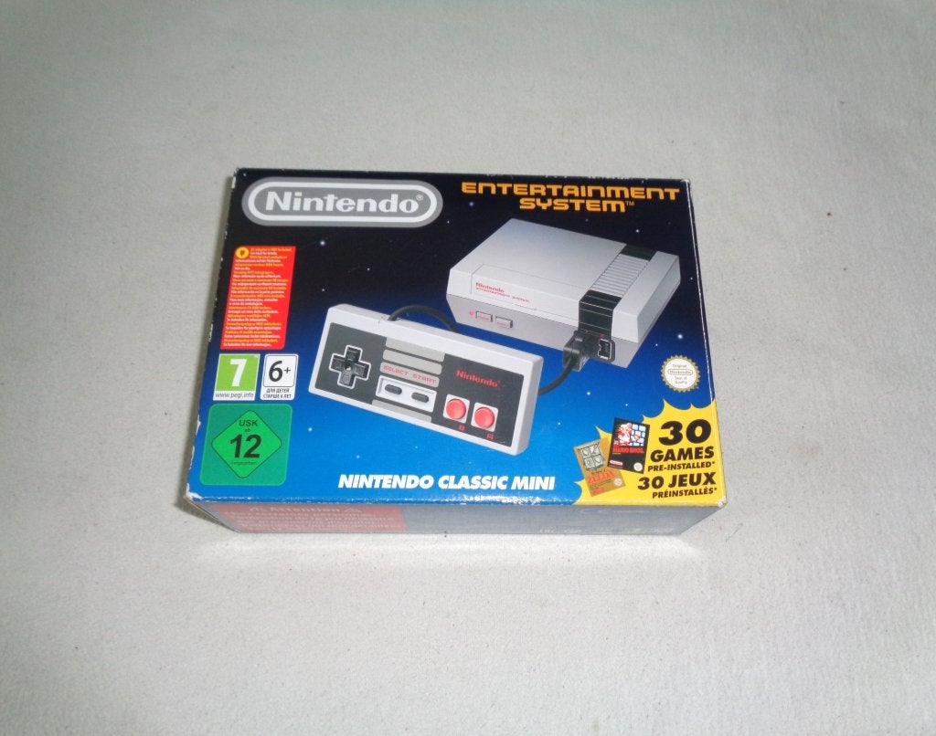 Nintendo classic mini, Ophalen, Zo goed als nieuw, Met 1 controller, Met games