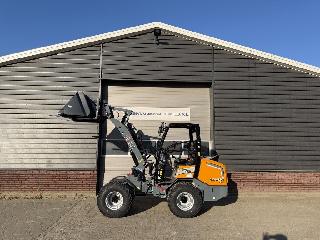Giant G2700 X-TRA HD+ minishovel / kniklader NIEUW €690 LE, Tobroco, Info@tobroco.nl, Sprendlingenstraat 57
5061 KM  Oisterwijk, NL
