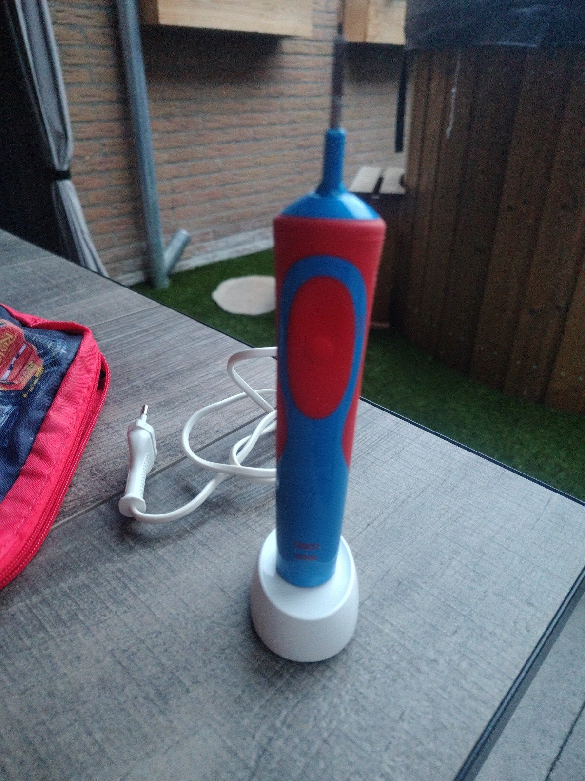 Braun Oral B cars elec. tandenborstel, Ophalen of Verzenden, Tandenborstel