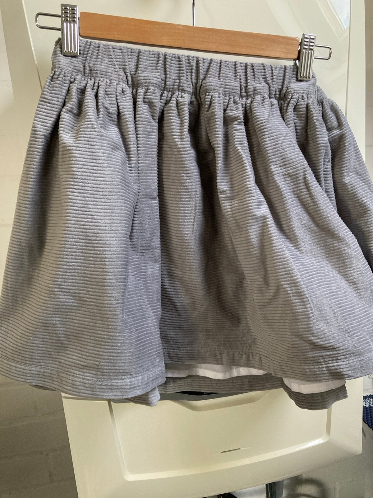 Grijze ribfluwelen rok van Petit Zara, maat 8A, Ophalen of Verzenden, Zo goed als nieuw