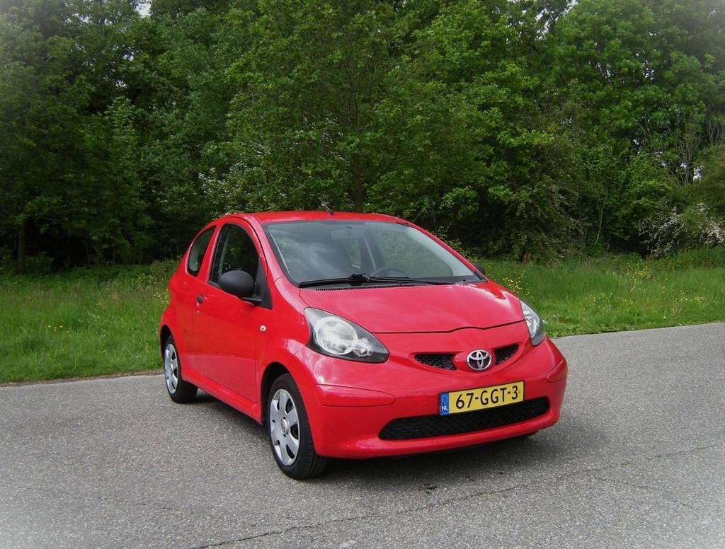 Toyota Aygo 1.0-12V . 3 Drs inruil autootje . nw APK Audio., Voorwielaandrijving, Stof, Zwart, 4 stoelen