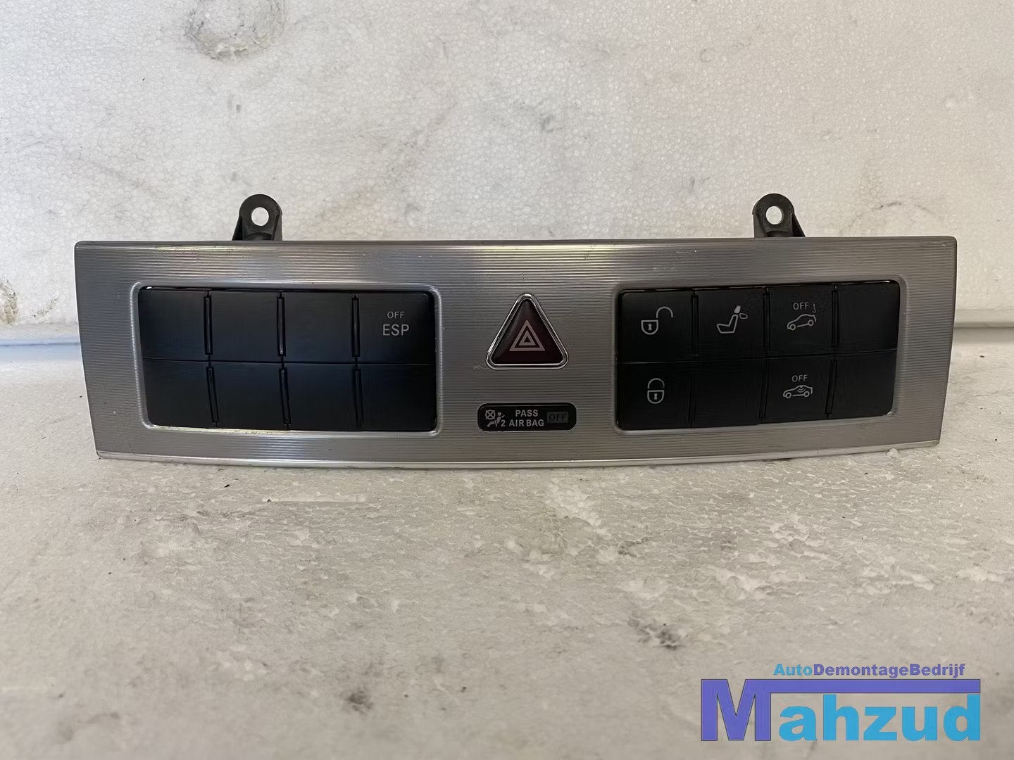 MERCEDES C klasse W203 Middenconsole alarmlicht schakelaar 2, Gebruikt, Mercedes-Benz AG, Mercedes-Benz, Ophalen of Verzenden