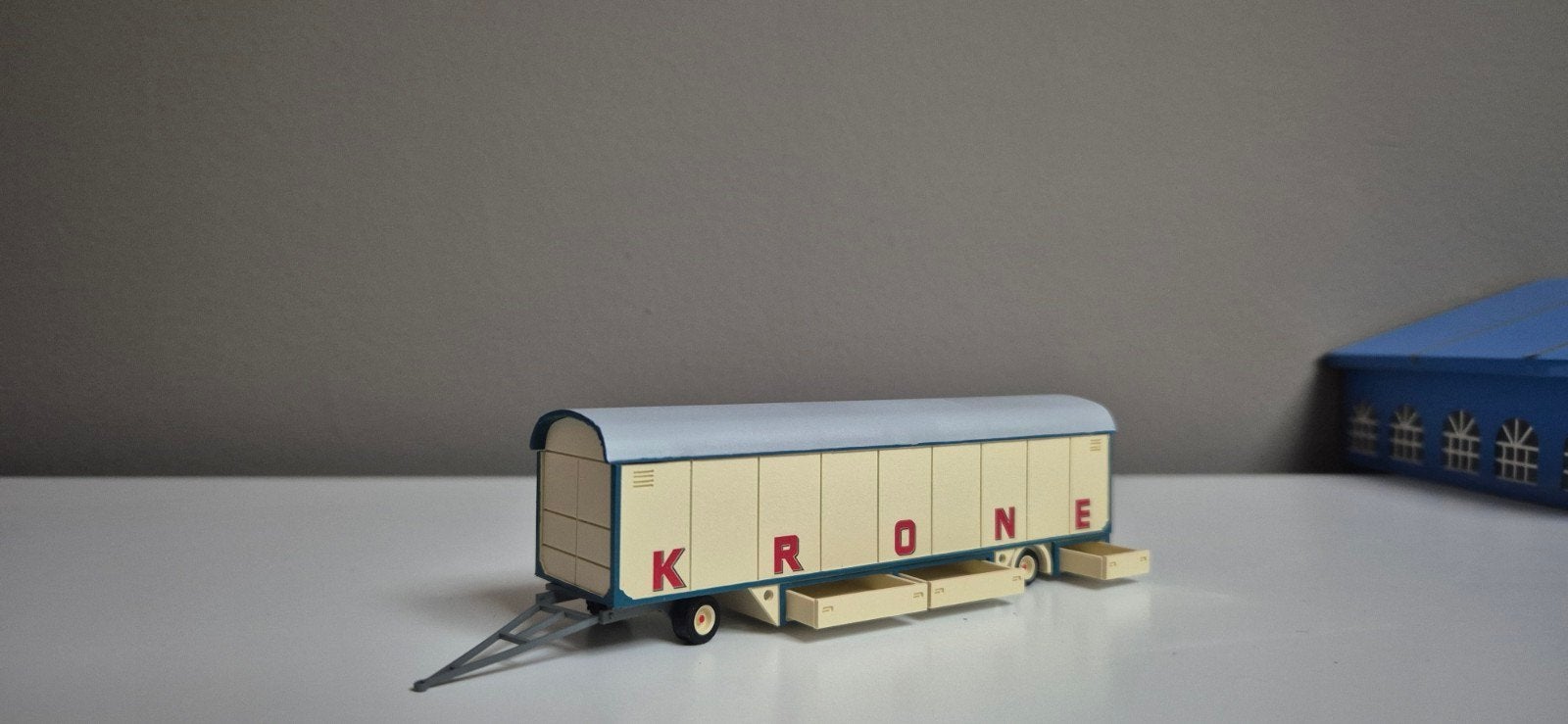 Circus Krone Materiaalwagen MKB Modelle - Nieuwstaat, Ophalen of Verzenden, Nieuw, Overige typen, Overige merken
