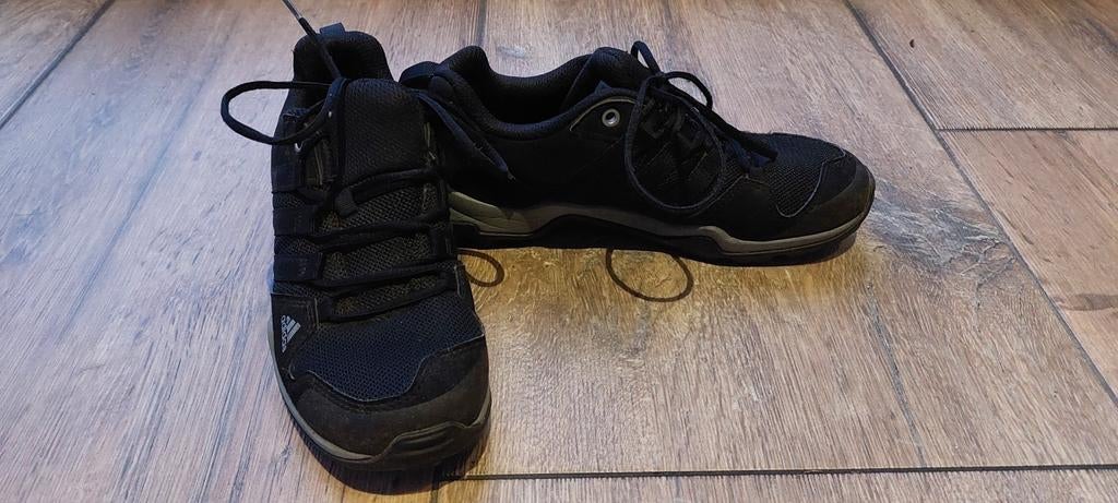 Adidas Terrex outdoor schoenen mt 35, Ophalen of Verzenden, Zo goed als nieuw