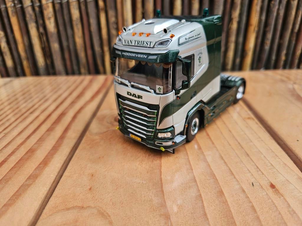 Van Triest Daf XG, Hobby en Vrije tijd, Modelauto's | 1:50, Ophalen of Verzenden, Zo goed als nieuw, Bus of Vrachtwagen, Wsi