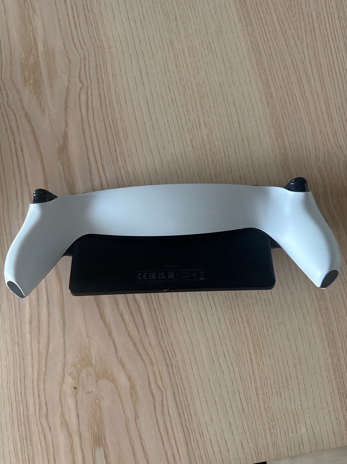 Foto 4 van Sony PlayStation Portal Remote Player met case