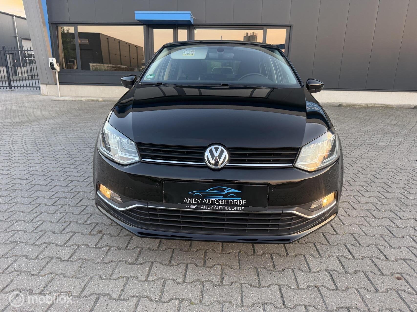 Volkswagen Polo 1.0 Lounge – 2015, Auto's, Gebruikt, Euro 6, 60 pk, Traction-control