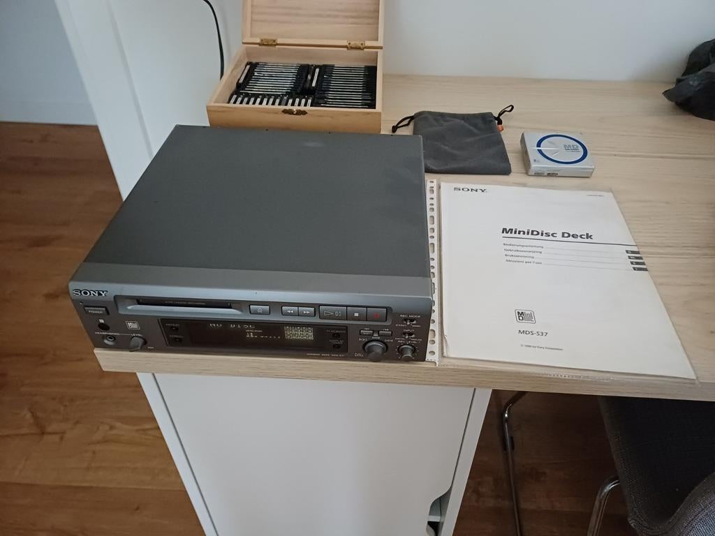 Sony MDS-S37 MiniDisc Deck + 51 disc's+Sony player, Ophalen