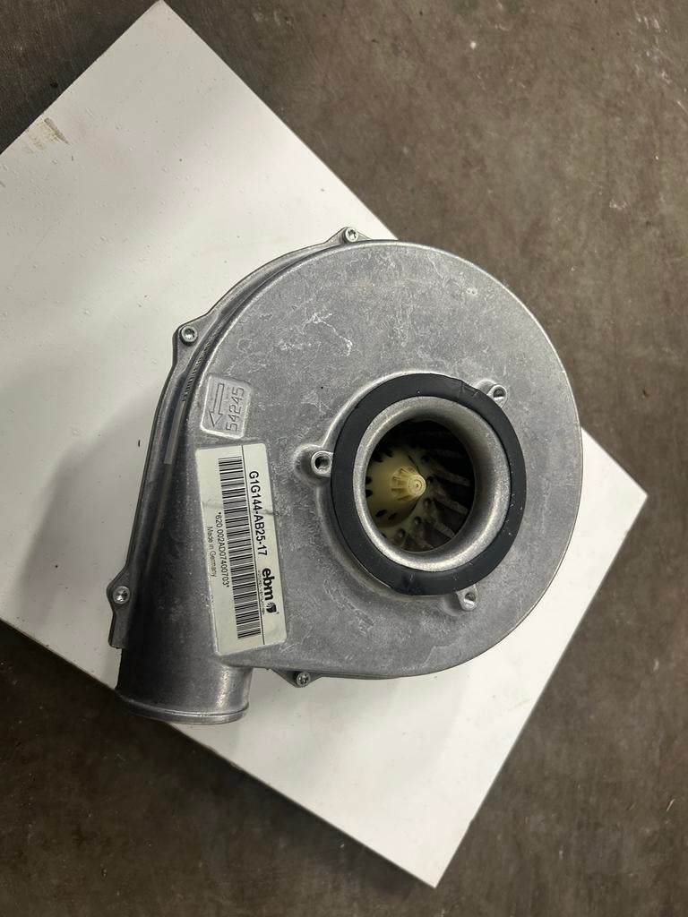 Nefit ecoline- EBM Papst G1G144-AB25-17 Ventilator/Afzuiger, Doe-het-zelf en Verbouw, Ventilatie en Afzuiging, Ophalen, Gebruikt