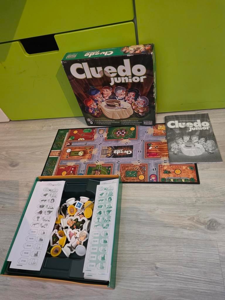 Cluedo Junior, Hobby en Vrije tijd, Gezelschapsspellen | Bordspellen, Ophalen of Verzenden, Gebruikt