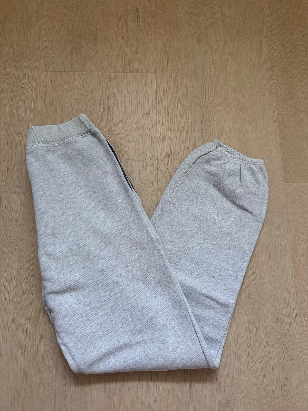 PETIT BATEAU | Fijne joggingbroek grijs maat 138 (10 jaar), Ophalen of Verzenden, Gebruikt, Jongen of Meisje, Broek