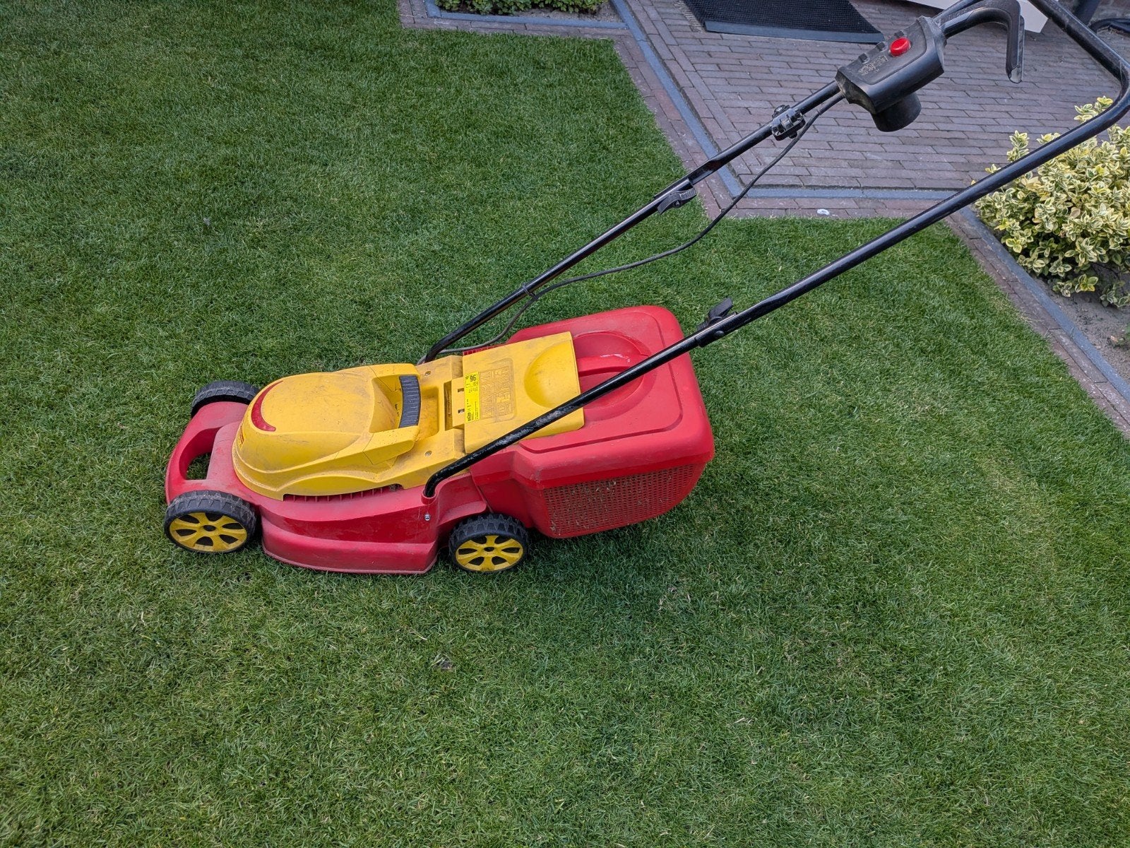 Goed werkende Wolf Garten Select 3200 E elektrische grasmaai, Tuin en Terras, Grasmaaiers, Ophalen, Cirkelmaaier, Elektrische grasmaaier