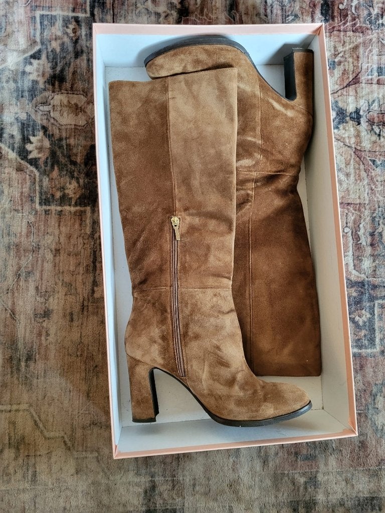 prachtige suède laarzen maat 39 kniehoog cognac als nieuw, Hoge laarzen, Bruin, Nieuw, Ophalen of Verzenden