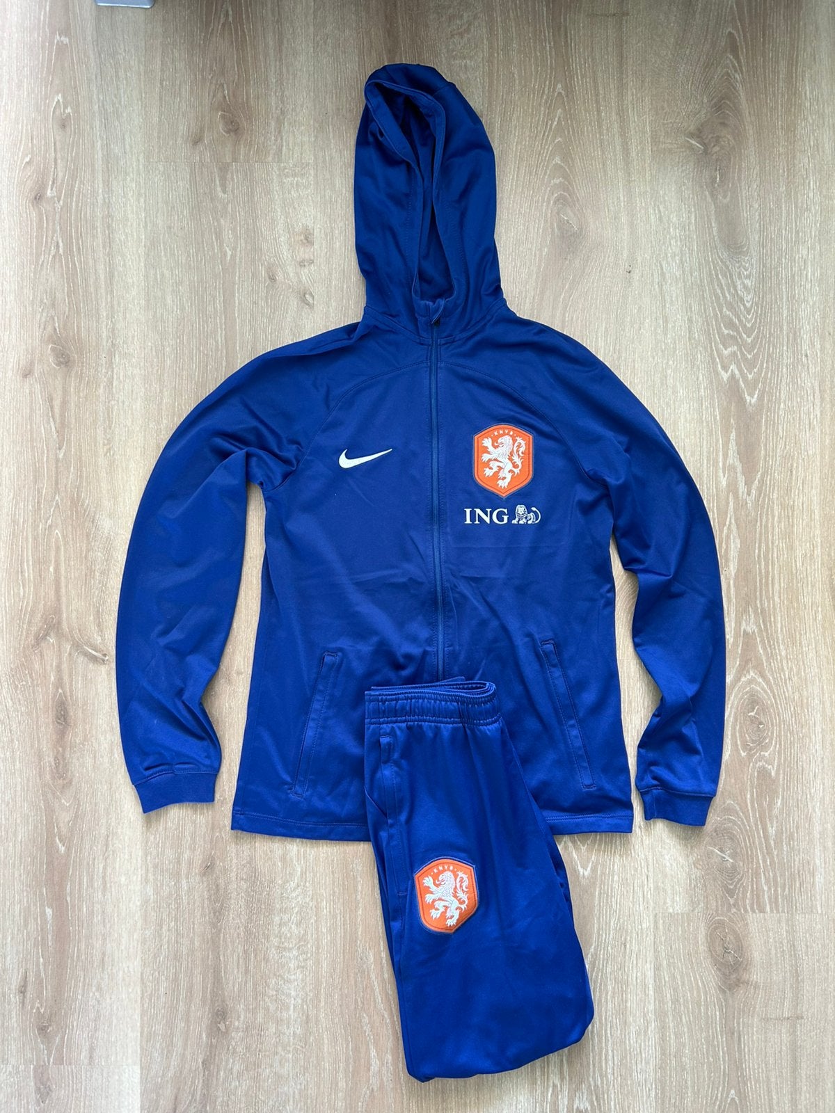 Nederlands elftal trainingspak Nike 22/23 Maat 147-158, Jongen of Meisje, Sport- of Zwemkleding, Ophalen of Verzenden, Zo goed als nieuw