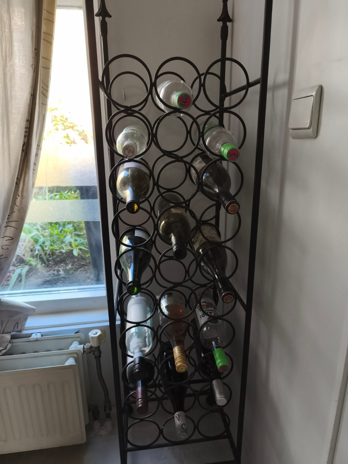 Metalen Wijnrek voor 25 flessen - Zwart, Huis en Inrichting, Woonaccessoires | Wijnrekken, Ophalen