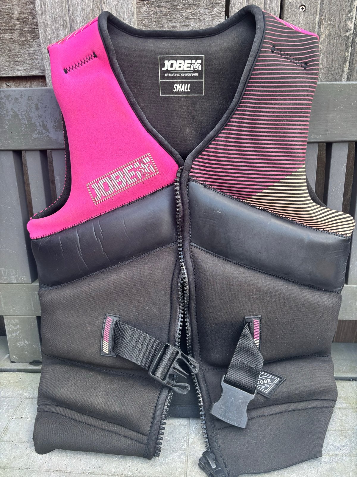 Jobe Neopreen Dames Zwemvest Maat Small (2 stuks), Watersport en Boten, Ophalen of Verzenden, Gebruikt, Dame, Reddingsvest of Zwemvest